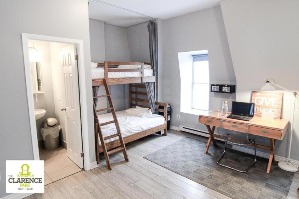 The Clarence Park Hostel Toronto Luaran gambar